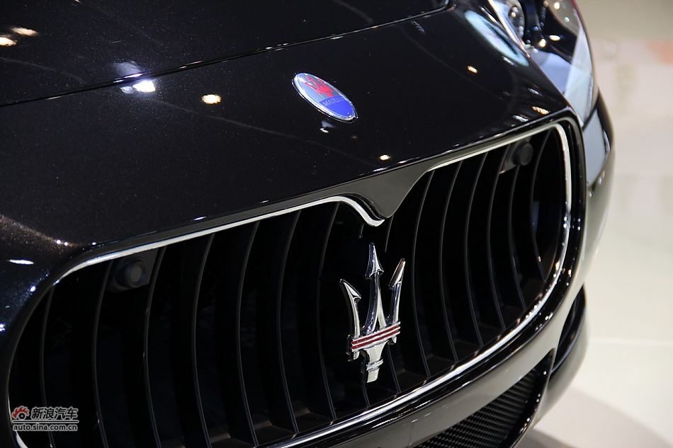 玛莎拉蒂总裁运动版