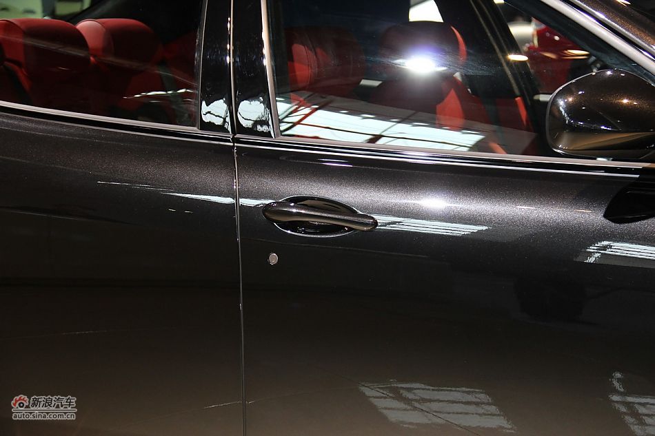 玛莎拉蒂总裁运动版