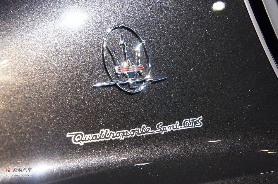 玛莎拉蒂总裁运动版