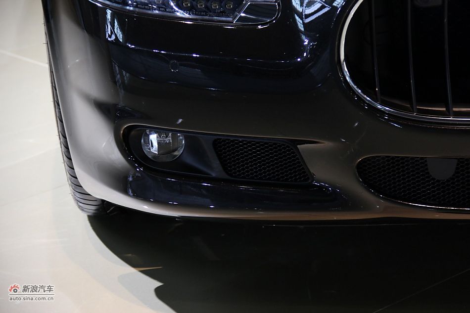 玛莎拉蒂总裁运动版