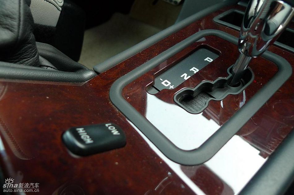 奔驰G500内饰及细节