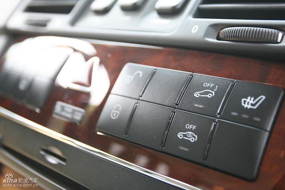 奔驰G500内饰及细节