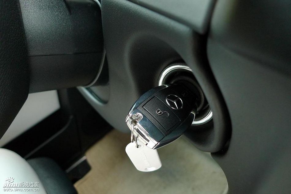 奔驰G500内饰及细节