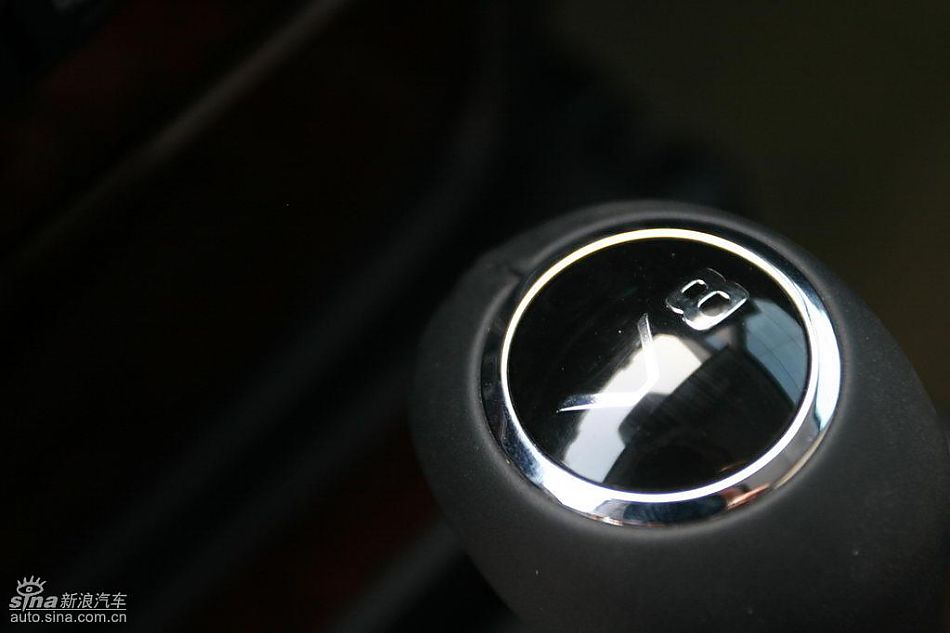 奔驰G500内饰及细节