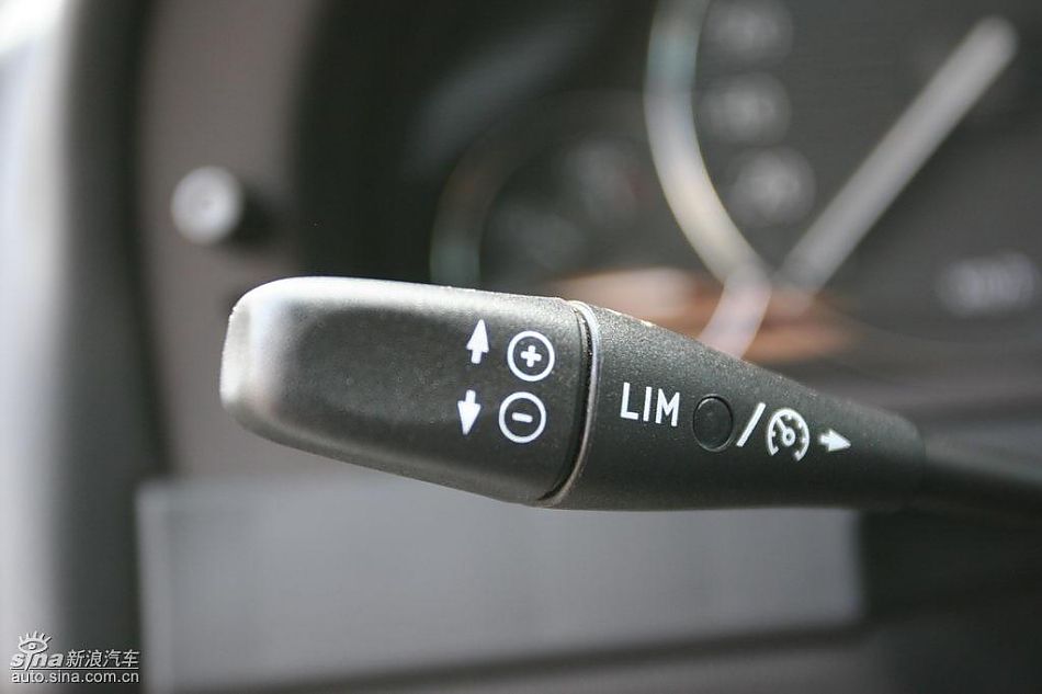 奔驰G500内饰及细节