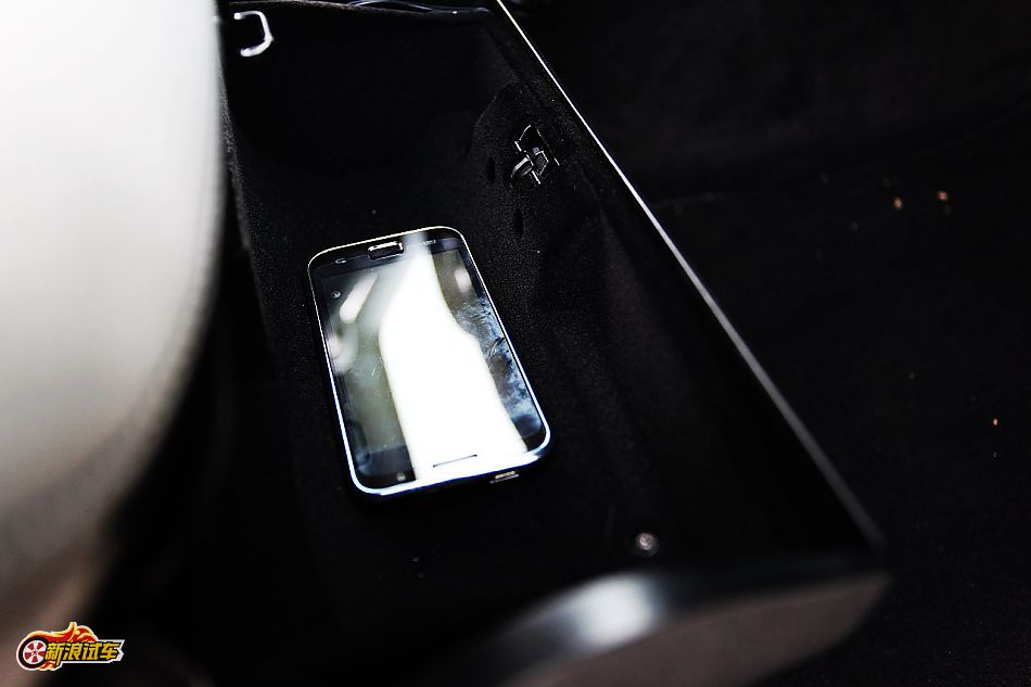 奔驰G500内饰图片