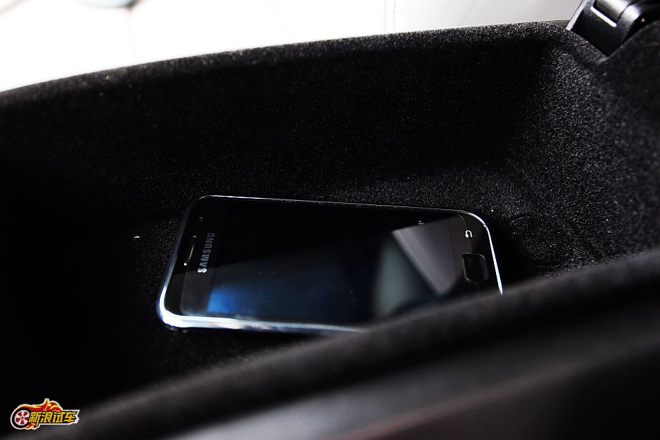 奔驰G500内饰图片