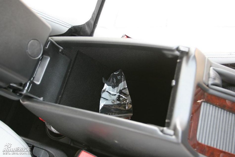 奔驰G500内饰及细节