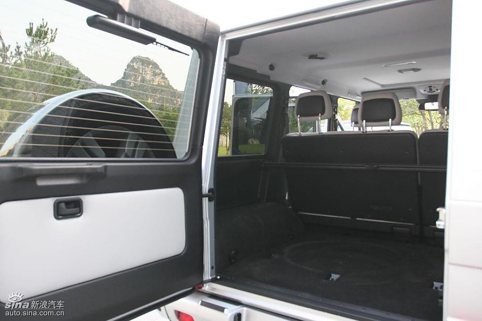 奔驰G500内饰及细节