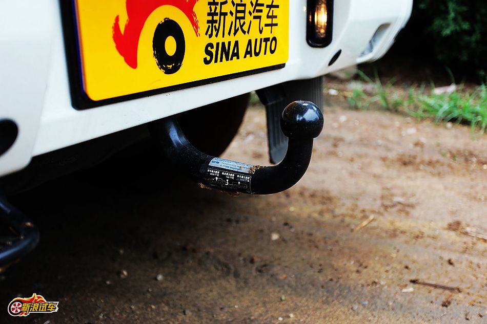 奔驰G500外观图片