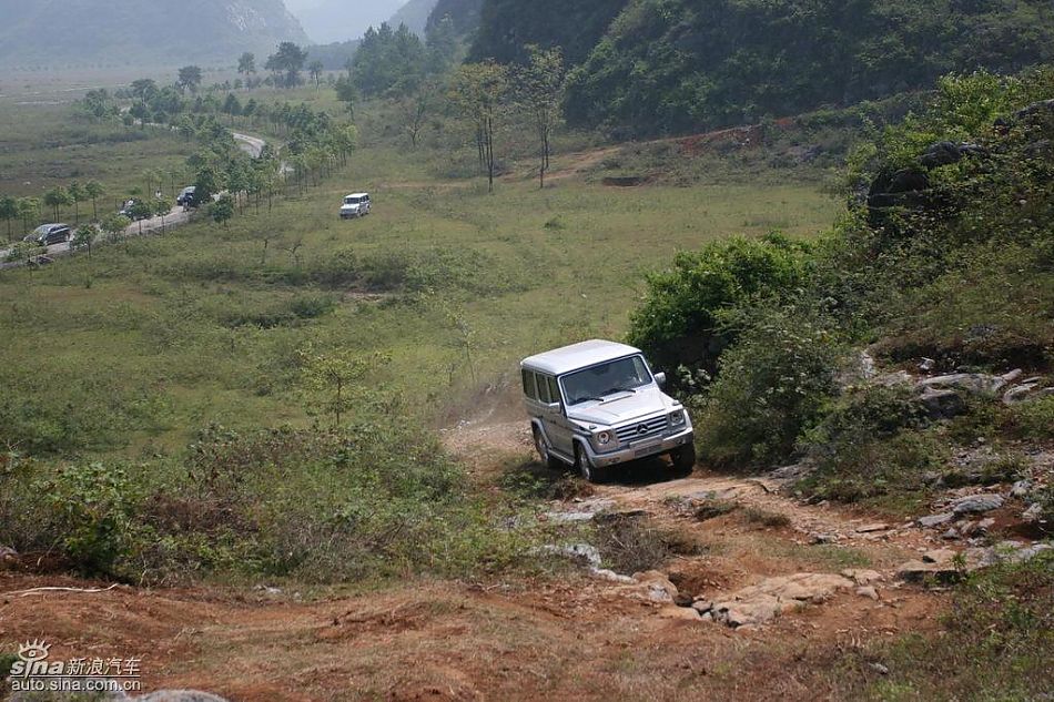 奔驰G500越开越野