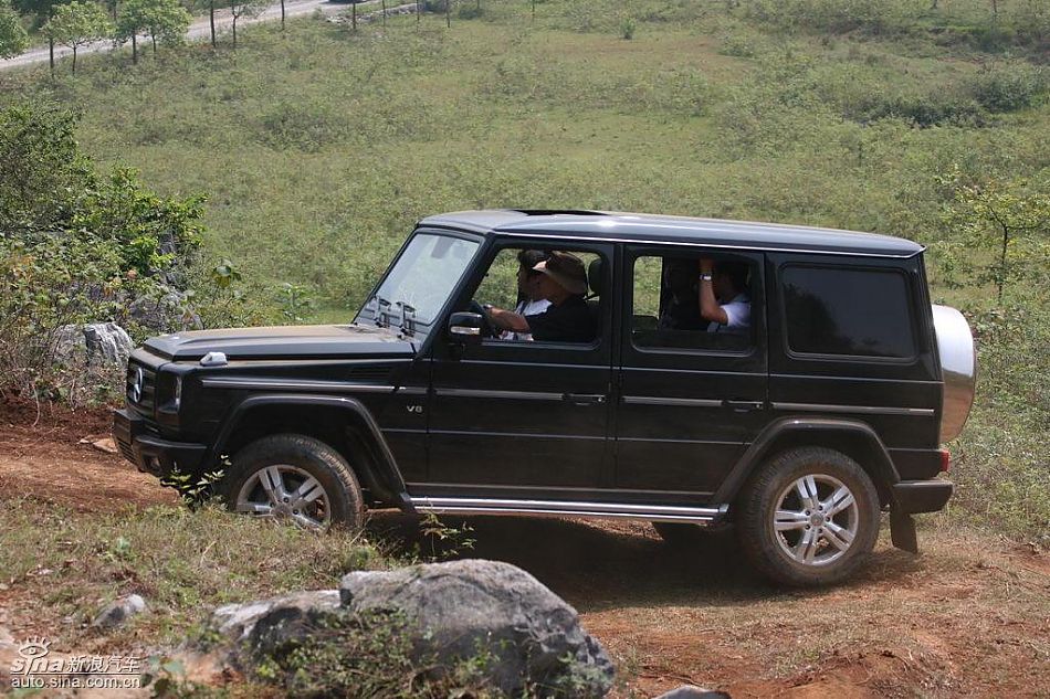奔驰G500越开越野