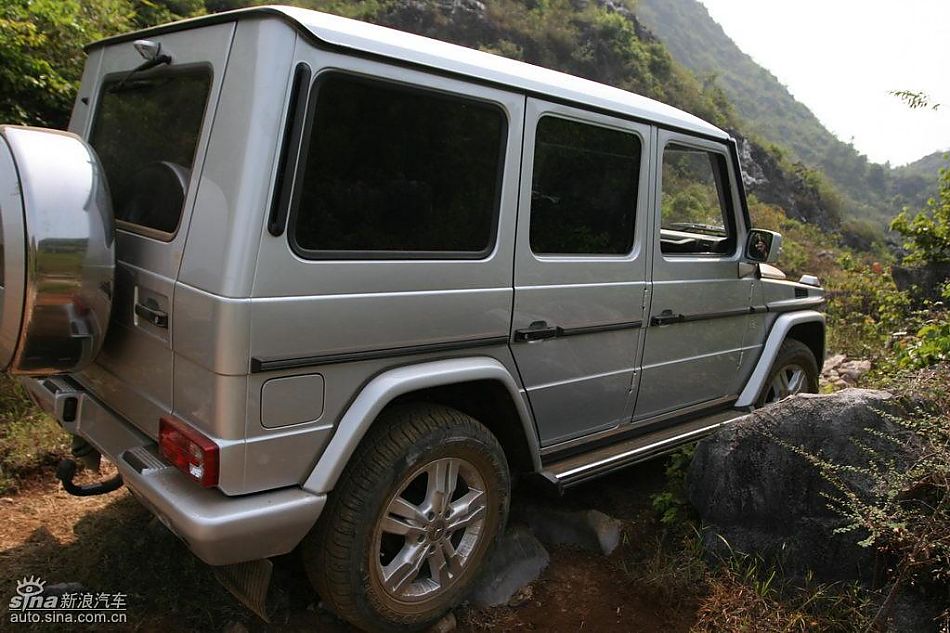 奔驰G500越开越野