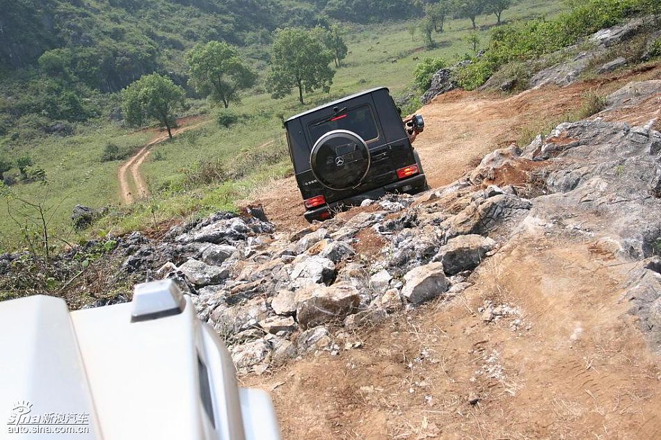 奔驰G500越开越野