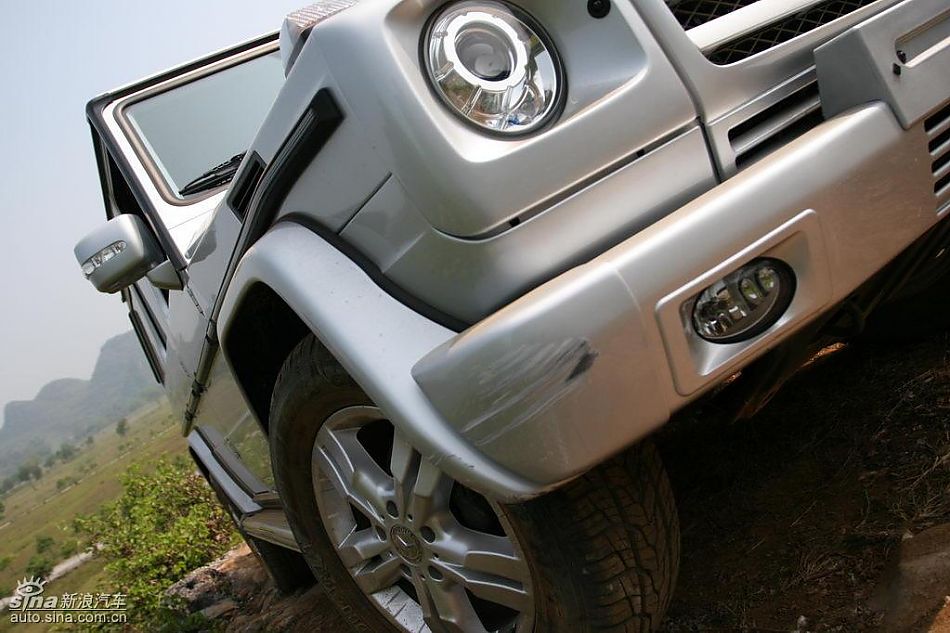 奔驰G500越开越野