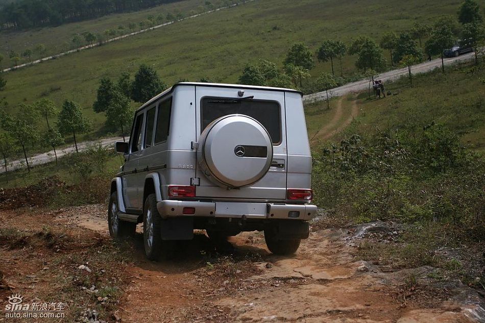 奔驰G500越开越野