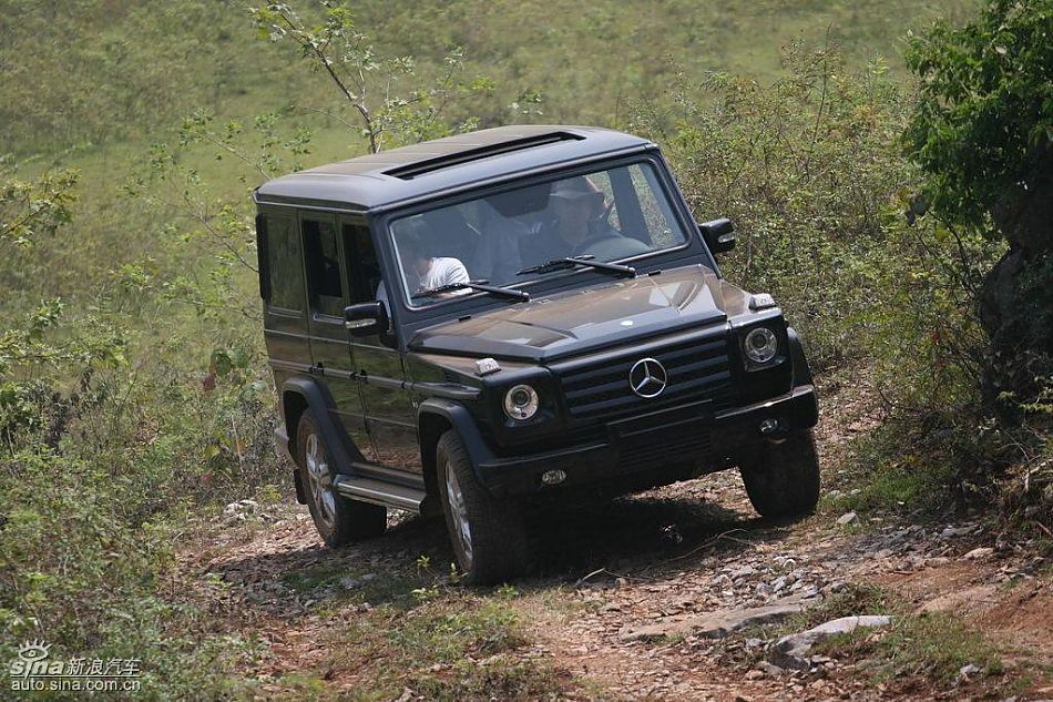 奔驰G500越开越野