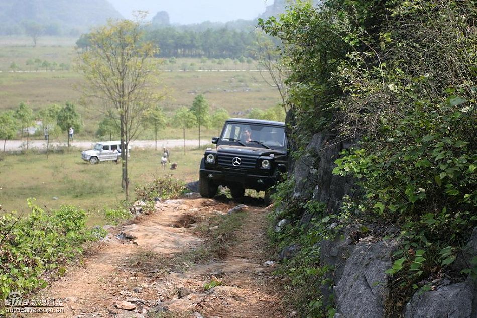奔驰G500越开越野