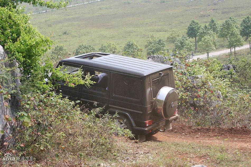 奔驰G500越开越野