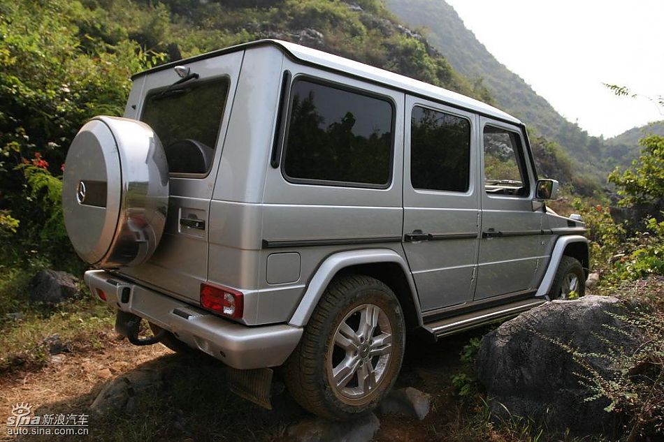 奔驰G500越开越野