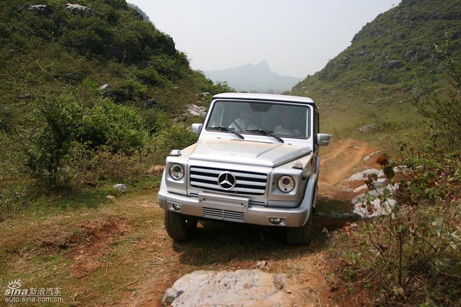 奔驰G500越开越野