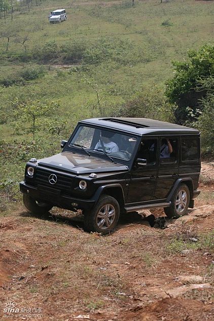 奔驰G500越开越野