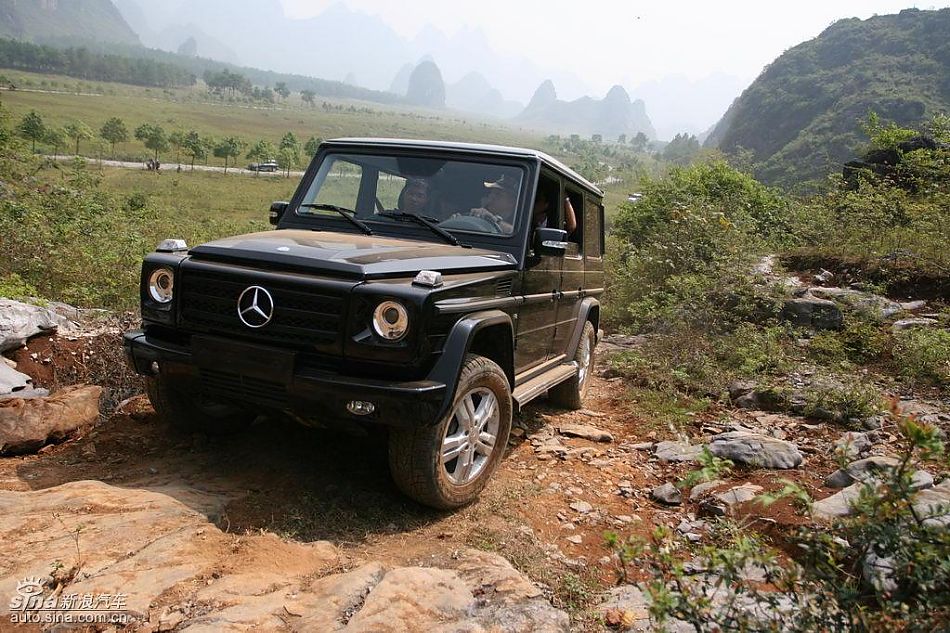 奔驰G500越开越野