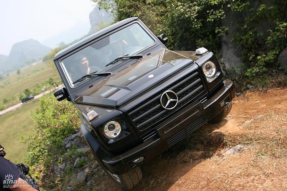 奔驰G500越开越野