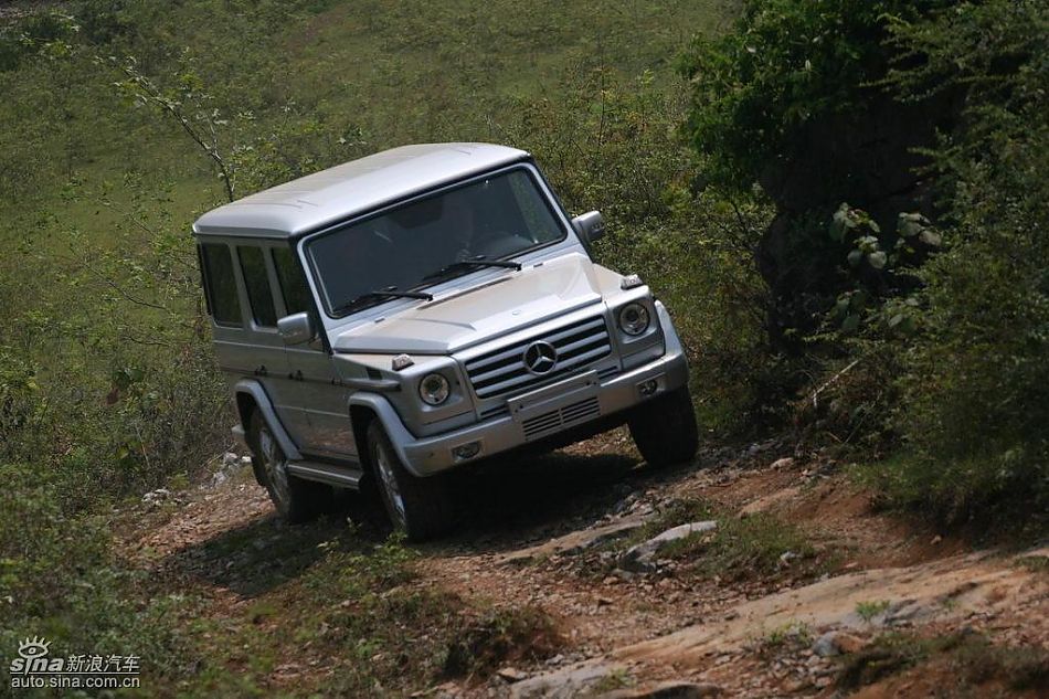 奔驰G500越开越野