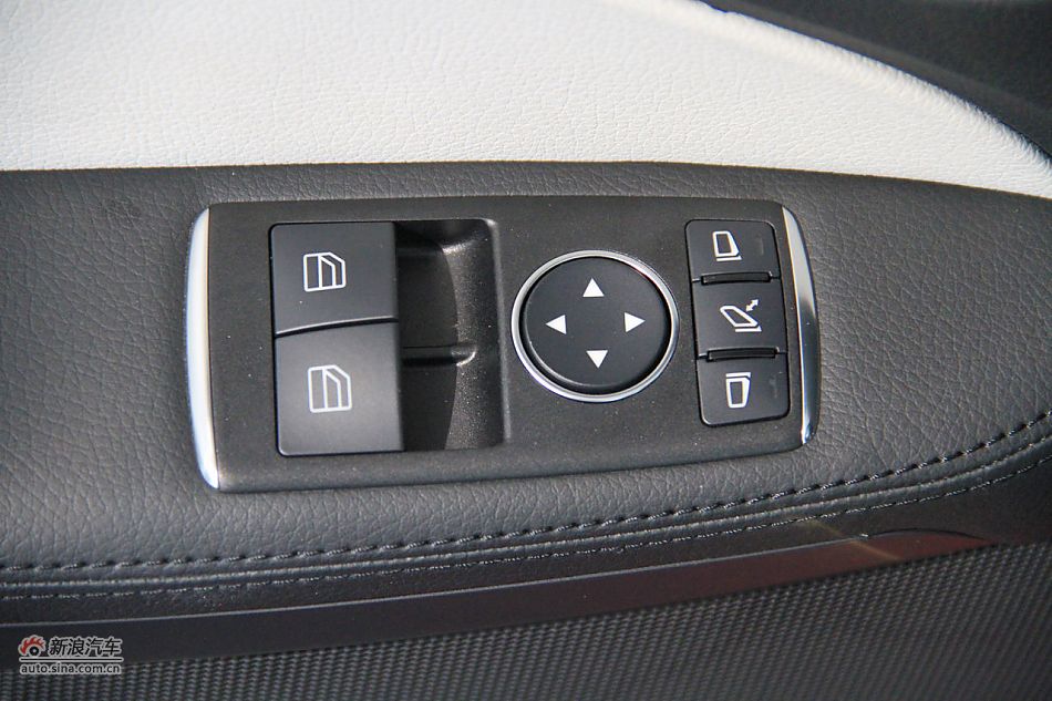 2012款奔驰SLK到店实拍