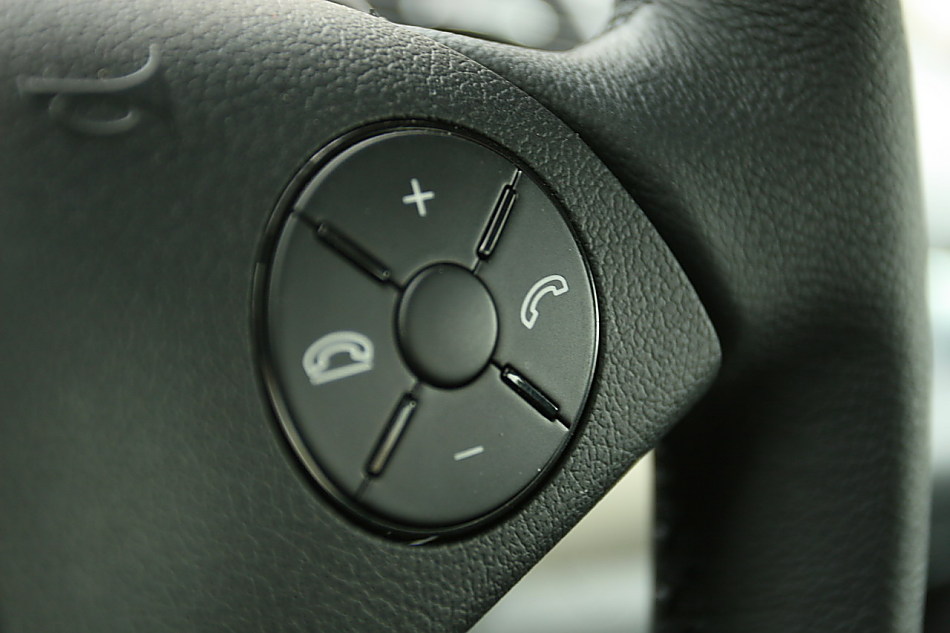 梅赛德斯-奔驰SLK200内饰图片