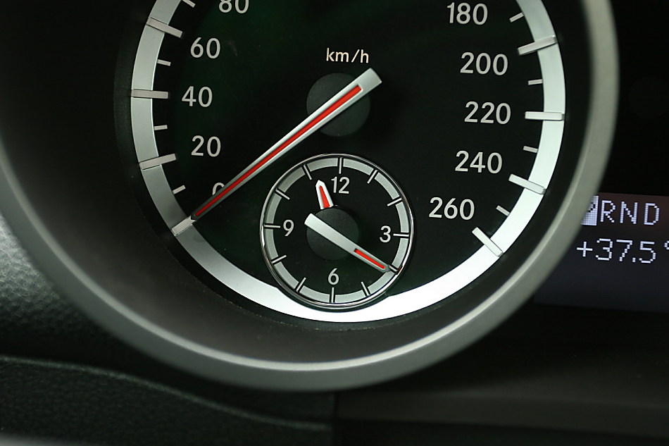 梅赛德斯-奔驰SLK200内饰图片