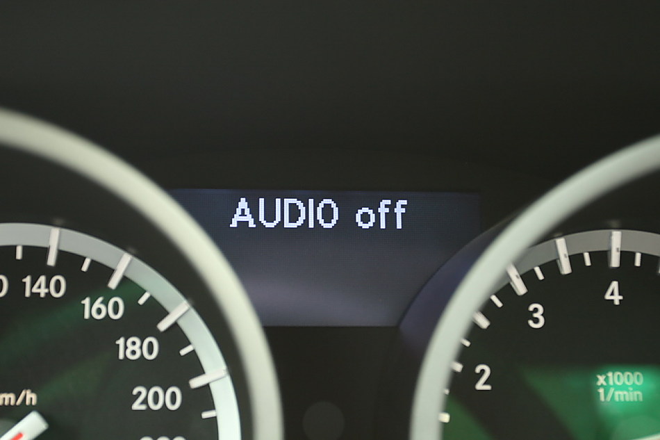 梅赛德斯-奔驰SLK200内饰图片