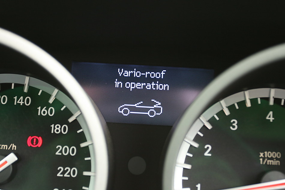 梅赛德斯-奔驰SLK200内饰图片