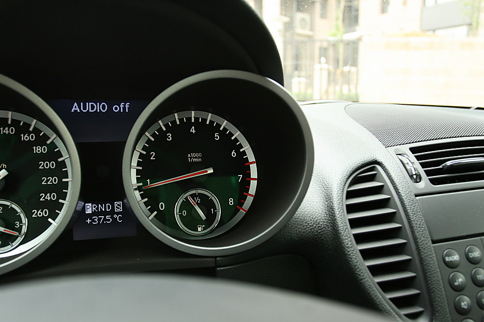 梅赛德斯-奔驰SLK200内饰图片