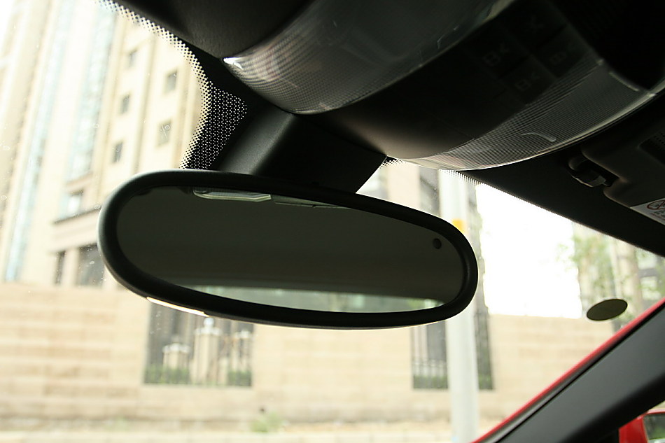 梅赛德斯-奔驰SLK200内饰图片