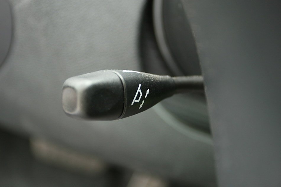 梅赛德斯-奔驰SLK200内饰图片