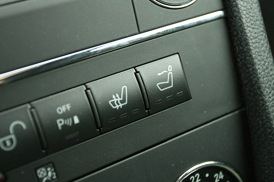 梅赛德斯-奔驰SLK200内饰图片