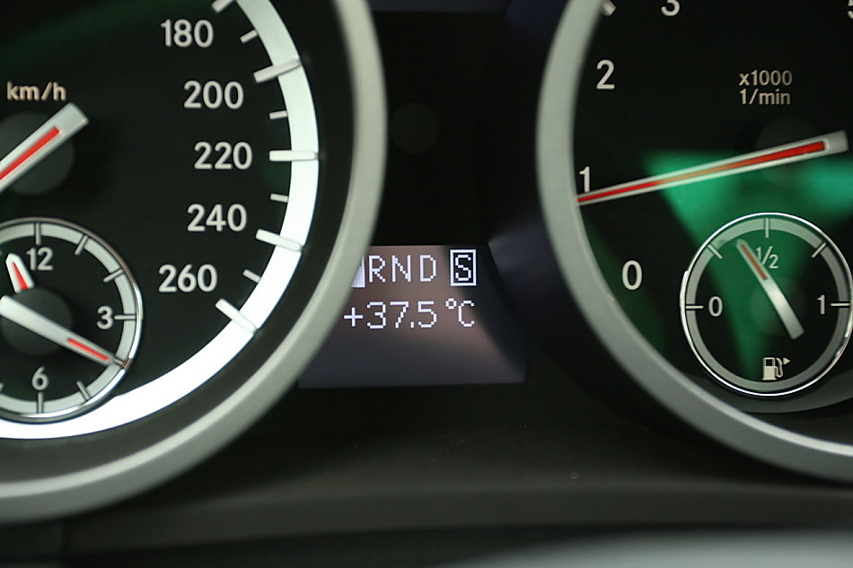 梅赛德斯-奔驰SLK200内饰图片