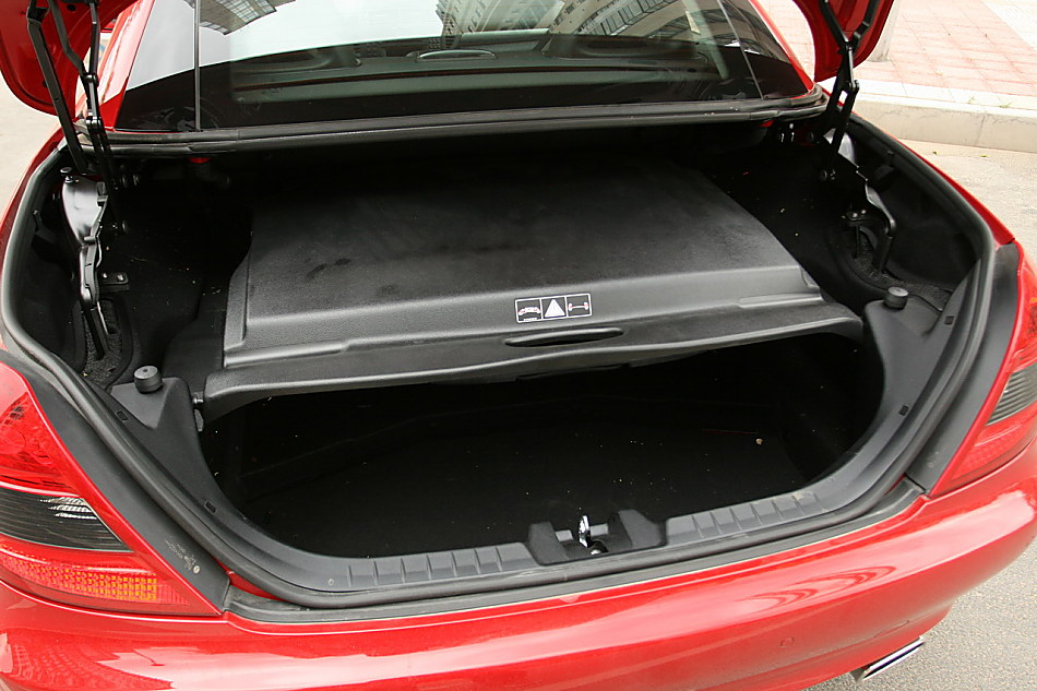 梅赛德斯-奔驰SLK200内饰图片