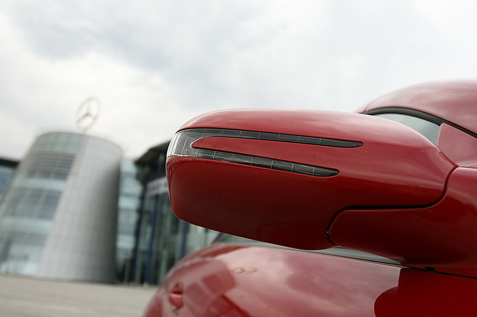 梅赛德斯-奔驰SLK200外观图片