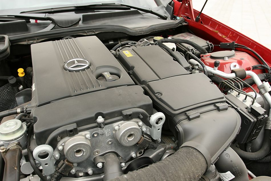 梅赛德斯-奔驰SLK200引擎图片