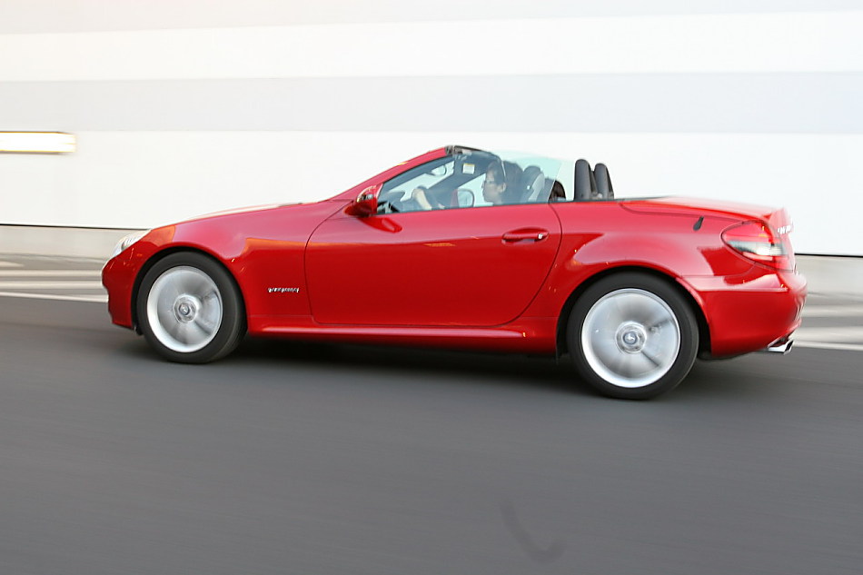 梅赛德斯-奔驰SLK200动态外观图片