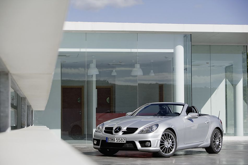 梅赛德斯-奔驰SLK55 AMG