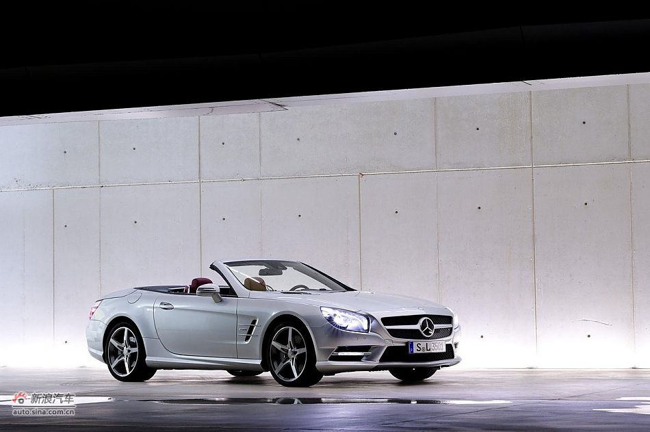 2013款奔驰SL级官方图