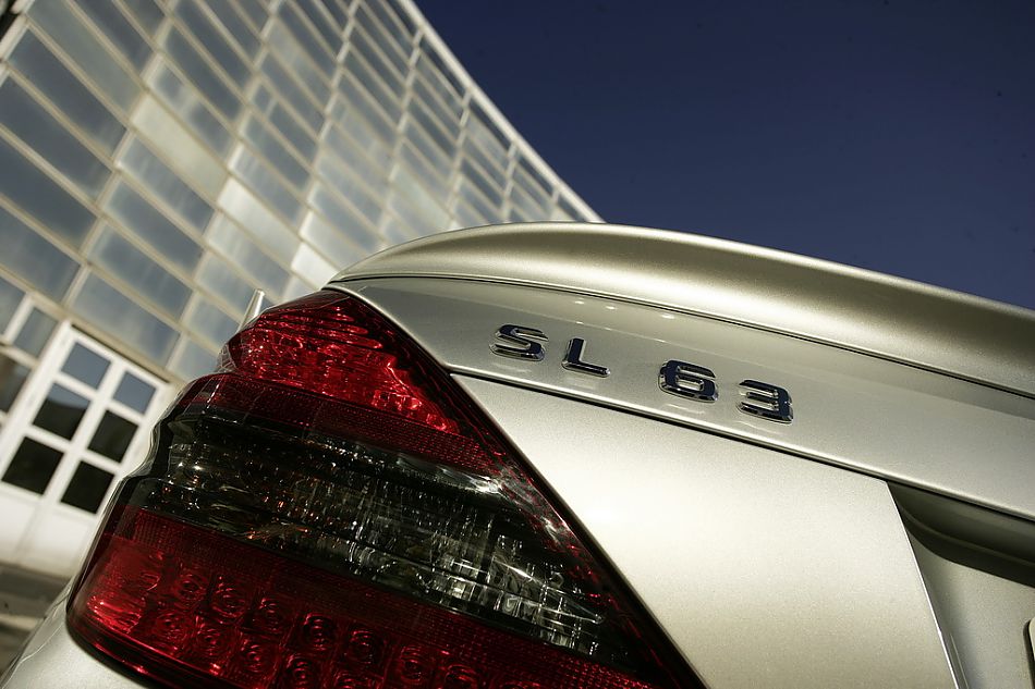 梅赛德斯-奔驰SL63 AMG
