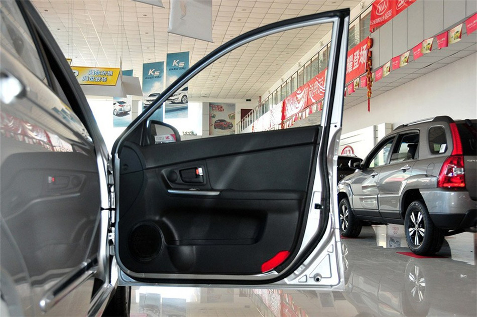 ͼ 2012 1.6L MT GL ռ 