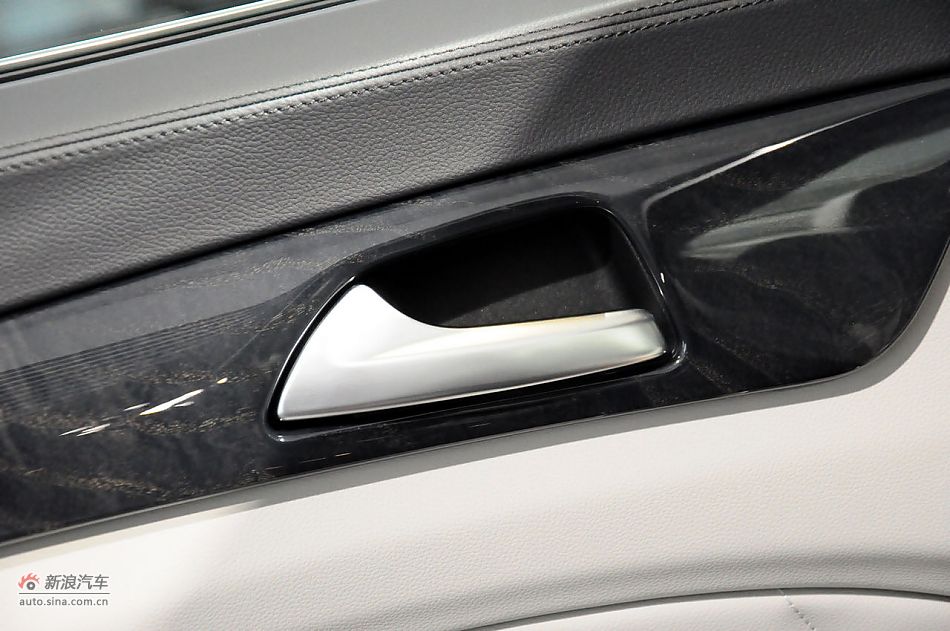 2012款奔驰CLS实拍