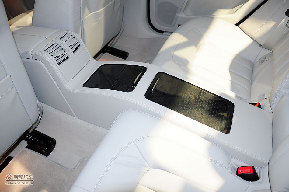 2012款奔驰CLS实拍