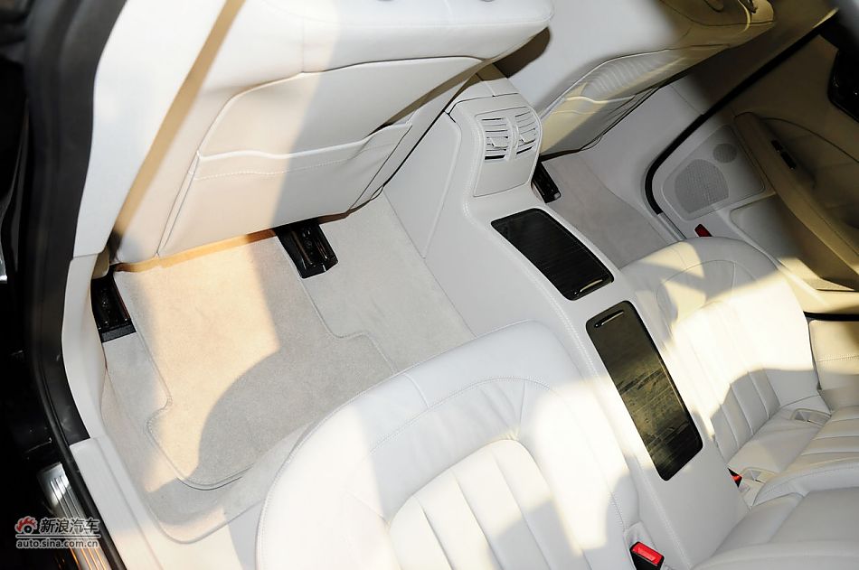 2012款奔驰CLS实拍